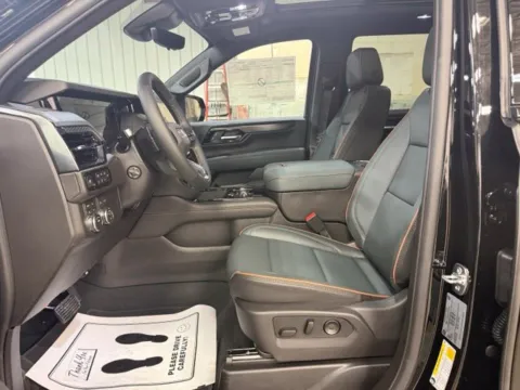 More photos of 2026 GMC Yukon AT4 at Dale Howard Auto Center of Iowa Falls, IA