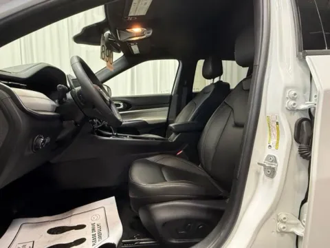 More photos of 2025 Jeep Compass Limited at Dale Howard Auto Center of Iowa Falls, IA