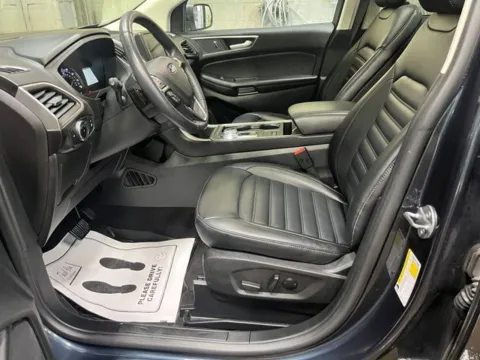 More photos of 2024 Ford Edge SEL at Dale Howard Auto Center of Iowa Falls, IA