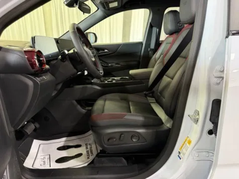 More photos of 2027 Chevrolet Equinox RS at Dale Howard Auto Center of Iowa Falls, IA