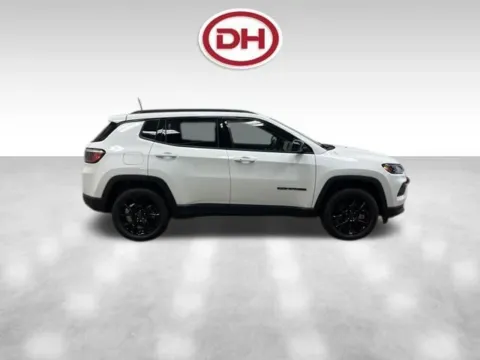 Photos of 2026 Jeep Compass Latitude for sale in Iowa Falls, IA at Dale Howard Auto Center of Iowa Falls