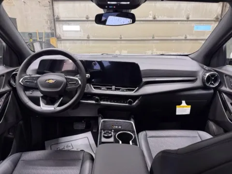 More photos of 2027 Chevrolet Equinox LT at Dale Howard Auto Center of Iowa Falls, IA