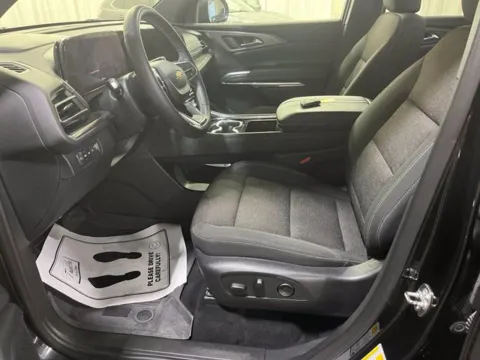 More photos of 2025 Chevrolet Traverse LT at Dale Howard Auto Center of Iowa Falls, IA
