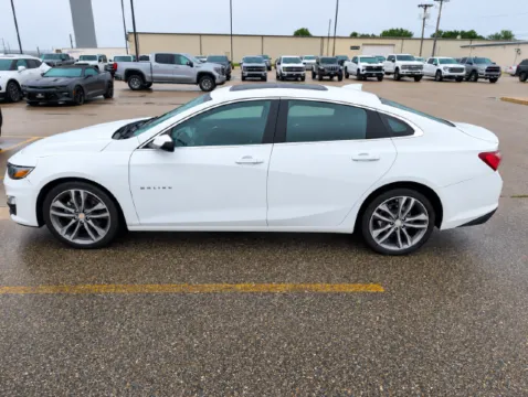 More photos of 2022 Chevrolet Malibu LT at Dale Howard Auto Center of Iowa Falls, IA