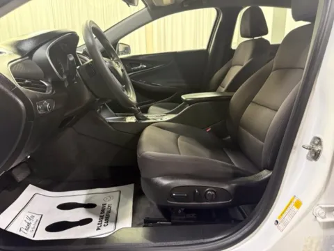 More photos of 2022 Chevrolet Malibu LT at Dale Howard Auto Center of Iowa Falls, IA