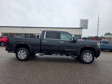 More photos of 2020 GMC Sierra 3500 HD Denali at Dale Howard Auto Center of Iowa Falls, IA