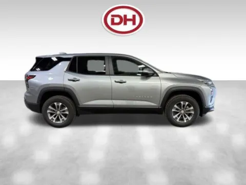 Photos of 2027 Chevrolet Equinox LT for sale in Iowa Falls, IA at Dale Howard Auto Center of Iowa Falls