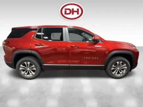 Photos of 2027 Chevrolet Equinox LT for sale in Iowa Falls, IA at Dale Howard Auto Center of Iowa Falls