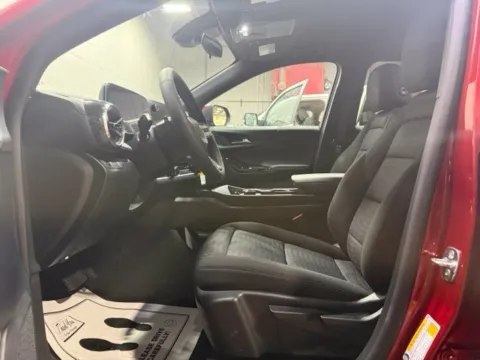 More photos of 2027 Chevrolet Equinox LT at Dale Howard Auto Center of Iowa Falls, IA