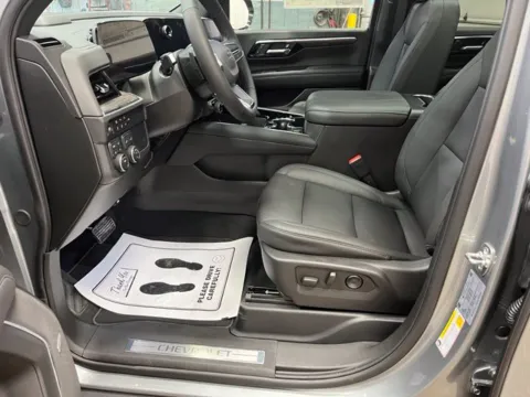 More photos of 2027 Chevrolet Tahoe Z71 at Dale Howard Auto Center of Iowa Falls, IA