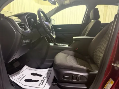 More photos of 2019 Chevrolet Equinox LT at Dale Howard Auto Center of Iowa Falls, IA
