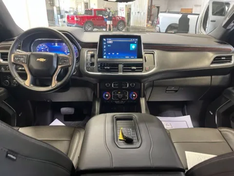 More photos of 2023 Chevrolet Suburban High Country at Dale Howard Auto Center of Iowa Falls, IA