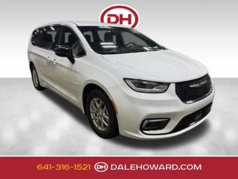 White 2026 Chrysler Pacifica Select for sale in Iowa Falls, IA