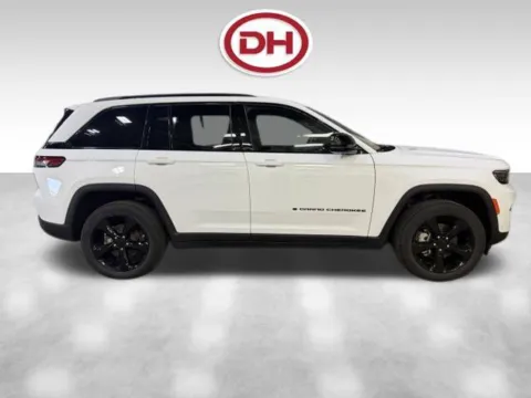 Photos of 2025 Jeep Grand Cherokee Limited for sale in Iowa Falls, IA at Dale Howard Auto Center of Iowa Falls