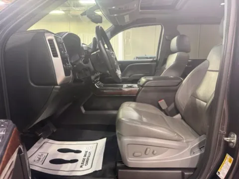 More photos of 2015 GMC Sierra 1500 SLT at Dale Howard Auto Center of Iowa Falls, IA
