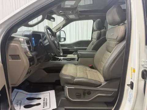 More photos of 2025 Ford F-250SD Platinum at Dale Howard Auto Center of Iowa Falls, IA