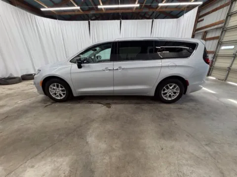 More photos of 2024 Chrysler Pacifica Touring L at Dale Howard Auto Center of Iowa Falls, IA