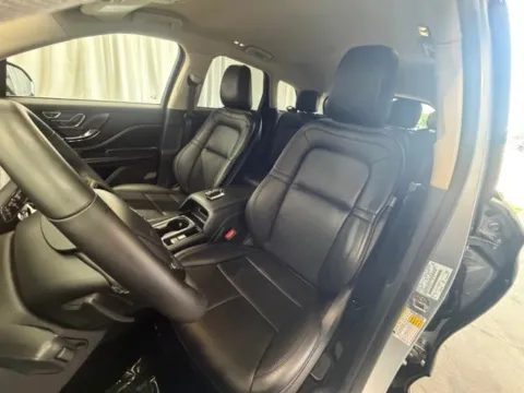 More photos of 2024 Lincoln Corsair Premiere at Dale Howard Auto Center of Waverly, IA