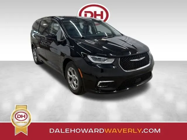 2024 Chrysler Pacifica Limited for sale in Waverly, IA