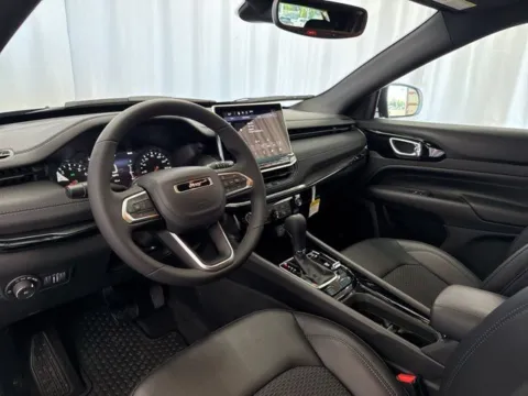 More photos of 2026 Jeep Compass Latitude at Dale Howard Auto Center of Waverly, IA