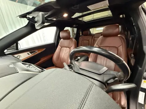 More photos of 2020 Lincoln Nautilus Reserve at Dale Howard Auto Center of Waverly, IA