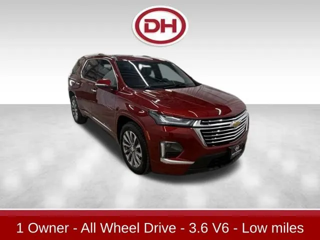 Red 2022 Chevrolet Traverse Premier for sale in Waverly, IA