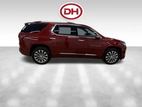 Photos of 2022 Chevrolet Traverse Premier for sale in Waverly, IA at Dale Howard Auto Center of Waverly
