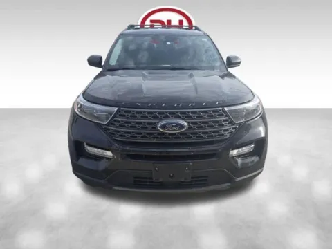 Photos of 2022 Ford Explorer XLT for sale in Waverly, IA at Dale Howard Auto Center of Waverly