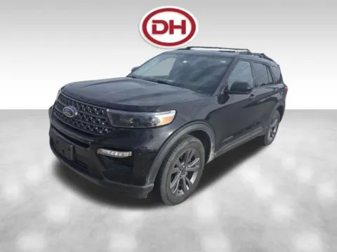 More photos of 2022 Ford Explorer XLT at Dale Howard Auto Center of Waverly, IA