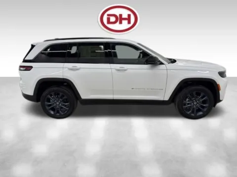 Photos of 2026 Jeep Grand Cherokee for sale in Waverly, IA at Dale Howard Auto Center of Waverly