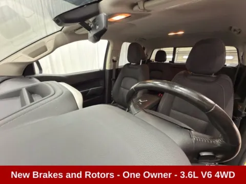 More photos of 2020 GMC Canyon SLE1 at Dale Howard Auto Center of Waverly, IA