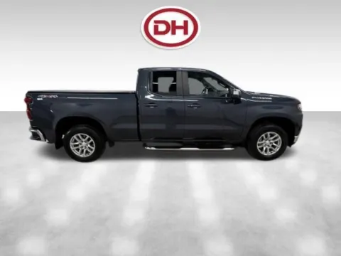 Photos of 2021 Chevrolet Silverado 1500 LT for sale in Waverly, IA at Dale Howard Auto Center of Waverly