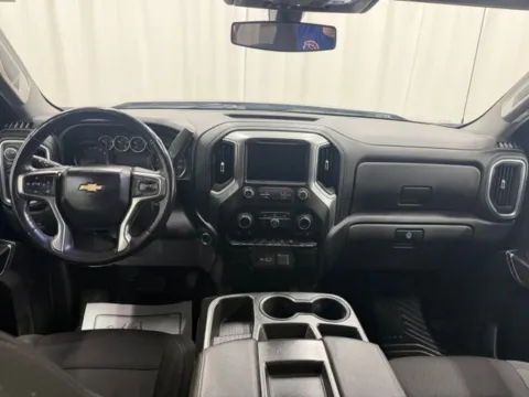More photos of 2021 Chevrolet Silverado 1500 LT at Dale Howard Auto Center of Waverly, IA