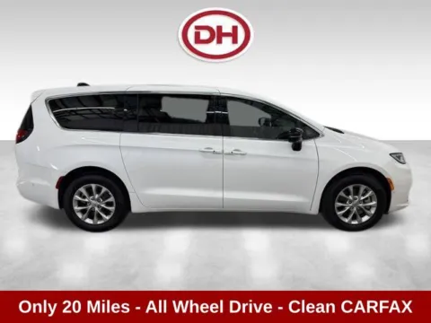 Photos of 2025 Chrysler Pacifica Select for sale in Waverly, IA at Dale Howard Auto Center of Waverly