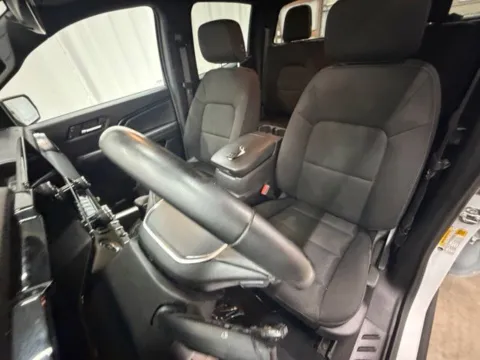 More photos of 2024 Chevrolet Colorado LT at Dale Howard Auto Center of Waverly, IA