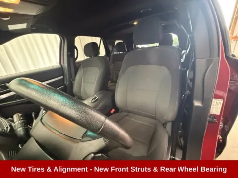 More photos of 2017 Ford Explorer XLT at Dale Howard Auto Center of Waverly, IA