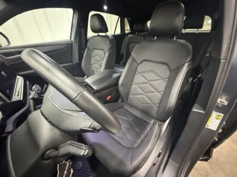 More photos of 2024 Volkswagen Atlas Cross Sport 2.0T SE w/Technology at Dale Howard Auto Center of Waverly, IA
