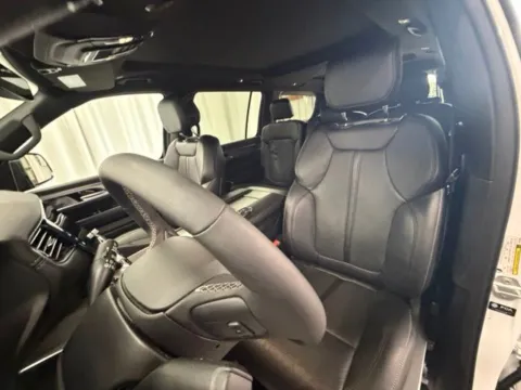 More photos of 2024 Jeep Wagoneer Series II at Dale Howard Auto Center of Waverly, IA