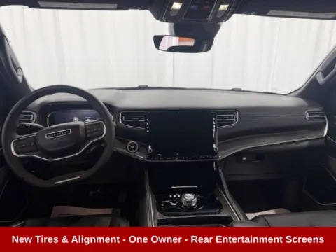 More photos of 2022 Jeep Wagoneer Series II at Dale Howard Auto Center of Waverly, IA