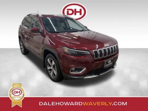 Red 2019 Jeep Cherokee Limited for sale in Waverly, IA