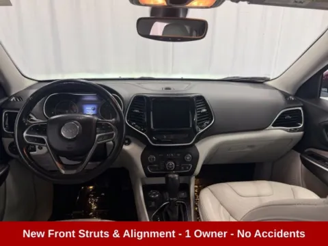 More photos of 2019 Jeep Cherokee Limited at Dale Howard Auto Center of Waverly, IA