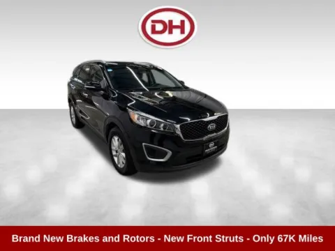 Black 2016 Kia Sorento LX for sale in Waverly, IA