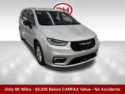 Silver 2024 Chrysler Pacifica Touring L for sale in Waverly, IA