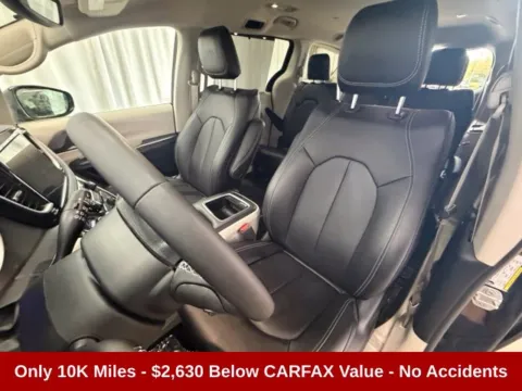 More photos of 2024 Chrysler Pacifica Touring L at Dale Howard Auto Center of Waverly, IA