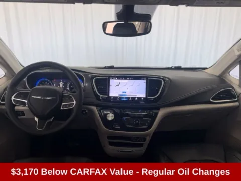 More photos of 2024 Chrysler Pacifica Touring L at Dale Howard Auto Center of Waverly, IA