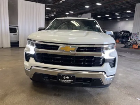More photos of 2023 Chevrolet Silverado 1500 LT at Dale Howard Auto Center of Waverly, IA