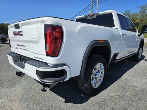 More photos of 2022 GMC Sierra Denali at Gaye Chevrolet, NC