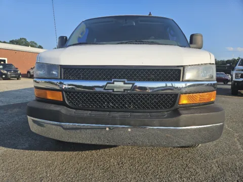 More photos of 2018 Chevrolet Express LT at Gaye Chevrolet, NC