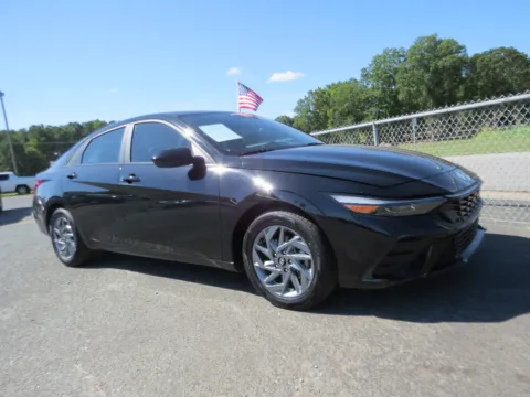 Black 2024 Hyundai Elantra SEL for sale in Marshville, NC