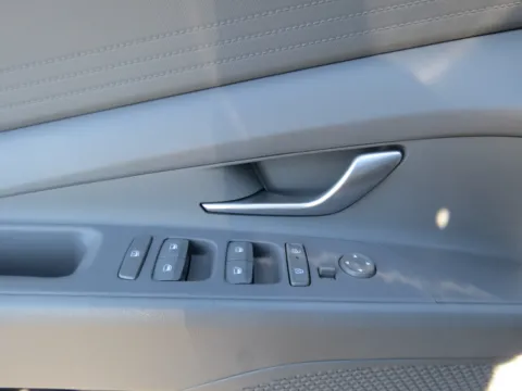 More photos of 2024 Hyundai Elantra SEL at Gaye Chevrolet, NC